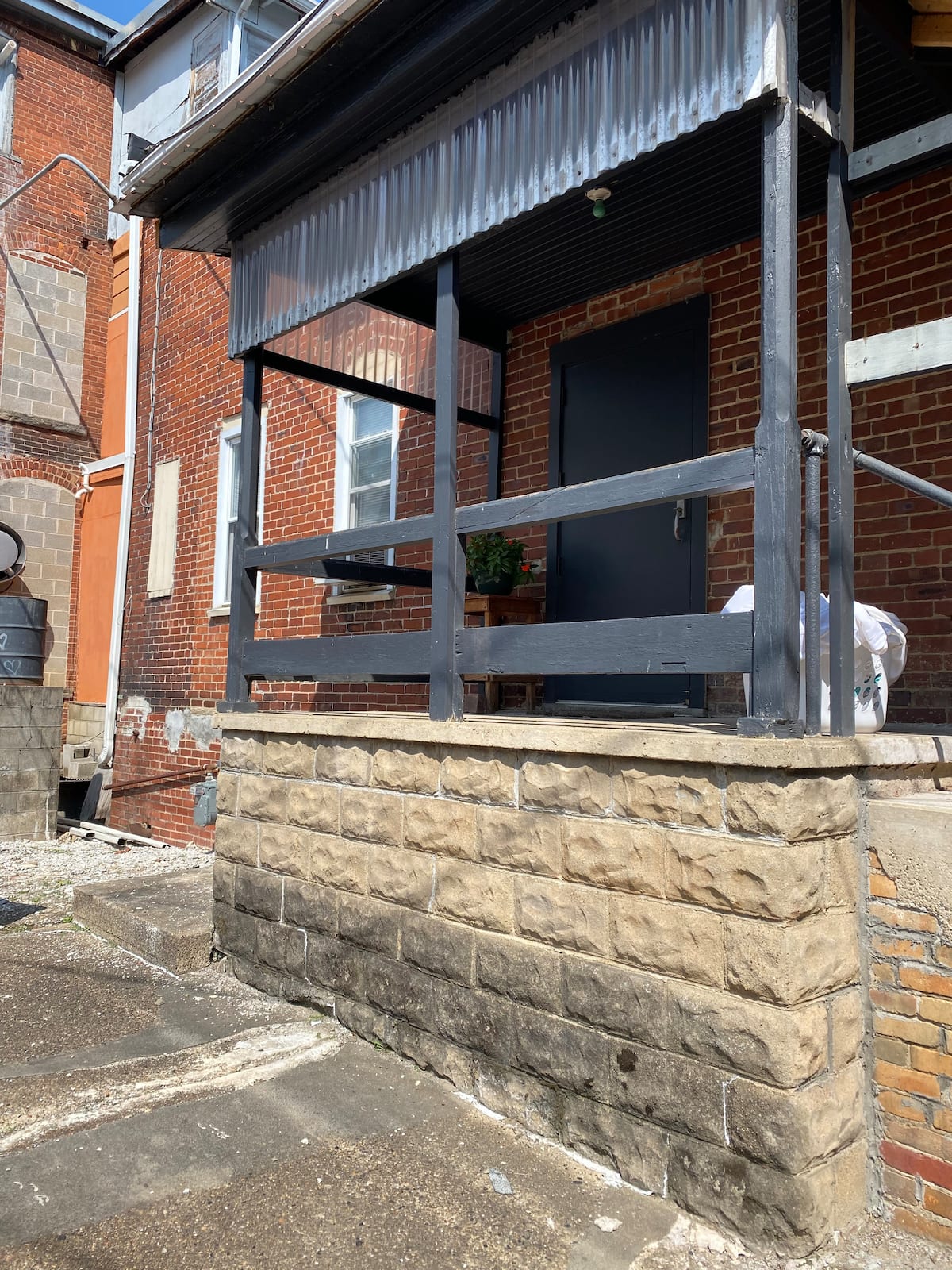 Private exterior entrance to the Rustic Apartment